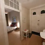 Apartman West